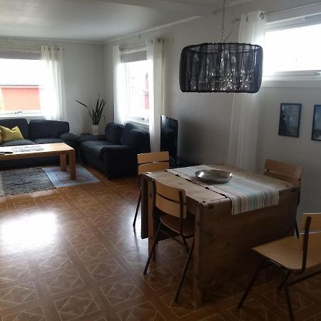 Apartamento 43 Oscarsgate Vadsø Exterior foto